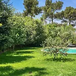 3 Bedroom Gorgeous Home In Giens