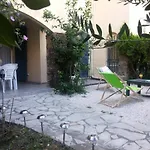 Agreable T3 Avec Jardin Et Parking Prive, A 350M Du Centre Ville Et Des Plages, Wifi, Remise Supplementaire De 10 Pourcent Pour Une Location A La Semaine