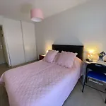 Appartement 2P Avec Terrasse, Piscine Et Parking Prive - Proche Plages Du Var - Fr-1-226A-138