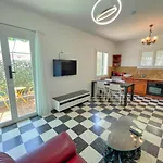 Villa 4 Appartements - Proche Centre
