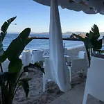 Superbe T2 Calme Avec Piscine Et Vue Mer