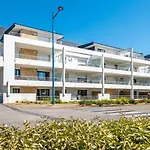 Appartement T2 Moderne Avec Balcon, Proche Plage Et Port A Etel - Fr-1-479-54