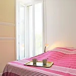 Appartement Climat. 4 Pers. Avec Parking Privatif Au Lavandou, Proche Centre Et Plage - Fr-1-251-390
