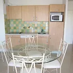 Charmant T2 Cabine 40M², Centre-Ville, Balcon, Clim, Ascenseur, A Cavalaire-Sur-Mer - Fr-1-100-224