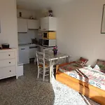 Appartement Tout Equipe Au Lavandou Avec Tv Et Lave-Vaisselle - Fr-1-308-105