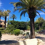 Appartement Charmant A Saint-Aygulf Avec Jardin Prive