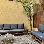 Appartement Maison Jeanne By Booking Guys