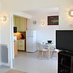 Appartement Le Lavandou, 2 Pieces, 4 Personnes - Fr-1-251-342