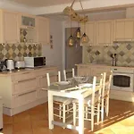 Appartement Cavalaire-Sur-Mer, 3 Pieces, 4 Personnes - Fr-1-100-98