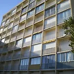 Appartement En Bord De Mer Avec Ascenseur - Le Lavandou - Fr-1-308-77