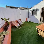 Grand Studio Renove De Style Boheme Chic, Avec Patio & Au Coeur Du Village