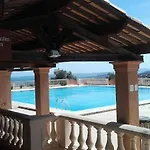 Les Issambres : Appt Avec Piscine, Tennis, Et Parking Au Rez De Jardin - Fr-1-226-380