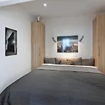 Ref 1196 - Cannes Croisette - Sea View Apartment For Rent