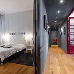 Travel Lodge