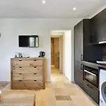 Modern Flat 3 Min To The Beach Close To Marineland Antibes - Welkeys
