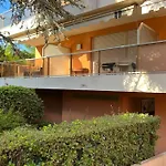 Superbe Studio Avec Terrasse Au Cap D'Antibes
