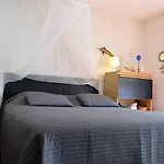 Studio Calme Avec Terrasse Et Parking Au Lavandou - 3 Couchages - Fr-1-251-31