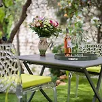 Appartement Lumineux Avec Terrasse Jardin Et Acces Piscine