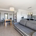 Appartement Vue Mer, 3 Chambres, Climatisation, Wifi, Plage A Pied