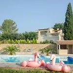 Villa Rhea