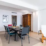 Panoramic Sea View - 2-Br Apartment Moure Rouge
