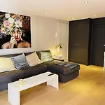 Magnifique Modern Appartement Avec Terrasse Fern12