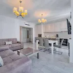 Ref 1477 - Apartment For Rent