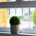 Appartement Avec Terrasse A 5Mn Du Port Golfe Juan Pour 4 Personnes By Weekome