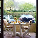 Studio Avec Terrasse, Parking, A 500M De La Plage - Le Lavandou - Fr-1-251-66
