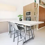 Meynadier Renovated Designer Apartment With Rooftop In Cannes