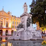 Beautiful 85M Near The Historic Center
