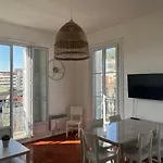 Appartement Hyeres - Centre Ville 3 Chambres 6 Personnes 4Eme Etage Escalier - Sebastien Claire