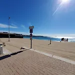 Frejus Plage T1 35M2, Climatise, 2 Personnes,
