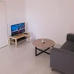 Appart 65 M² 10 Minutes En Bus Au Centre