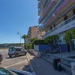 Studio Spacieux Avec Terrasse, Parking, Face Mer, Proche Plages Et Commodites - Fr-1-196-320