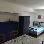 La Chambre De Bacchus Studio Avec Parking Entre Plage Et Centre Ville