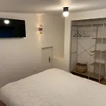 Madrague Yourhosthelper