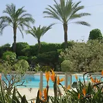 Appartement Renove Avec Air Conditionne, Piscines Et Parking A Cannes La Bocca - Fr-1-609-54