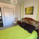 Sunny Apartment In The Heart Of Hyeres