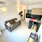 Chateau Picaud By Scls Locations
