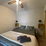 Appartement Pour 4 Personnes A 5Min Des Plages De Villeneuve Loubet
