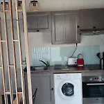 Studio Cosy Avec Grande Terrasse Au Calme