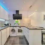 Le Toma - Moderne Et Elegant - Vca
