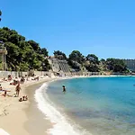 Apartment Les Jardins De Bandol By Interhome