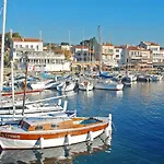 Apartment Les Hauts Du Port-2 By Interhome