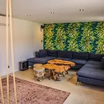 CASA JUNGLE ! Superb duplex apartment, Place des LICES !