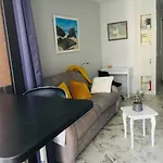 Studio Avec Parking Au Calme 50M Croisette