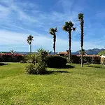 Pan0 - Studio Avec Belle Et Grande Terrasse Vue Mer