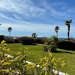 Pan0 - Studio Avec Belle Et Grande Terrasse Vue Mer