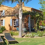 House With Garden And Sea View